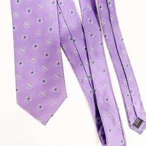 BLOOMINGDALE'S - Handsome Men's Purple Floral Necktie